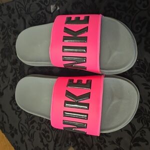 Nike slides size 10